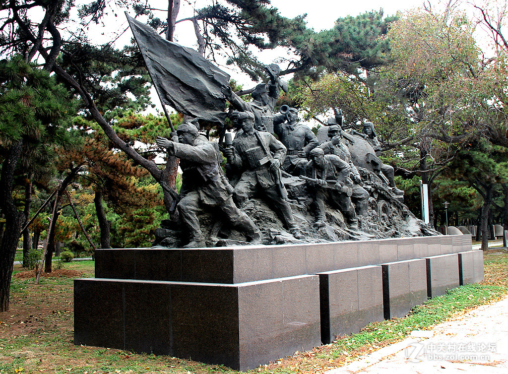 沈阳抗美援朝烈士陵园。烈士英灵永垂不朽！千秋万代与日月争辉！