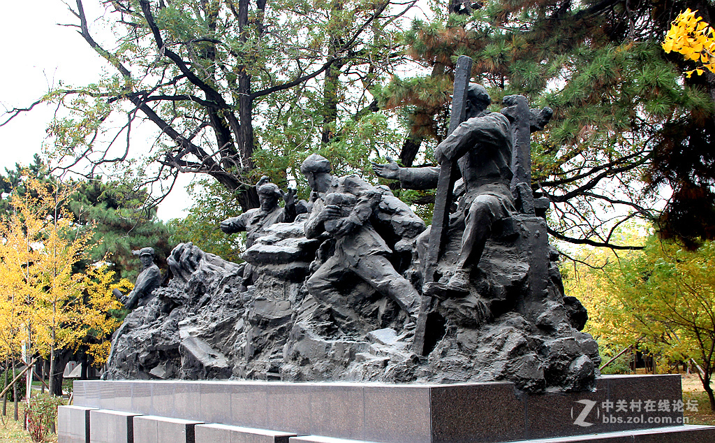 沈阳抗美援朝烈士陵园。烈士英灵永垂不朽！千秋万代与日月争辉！