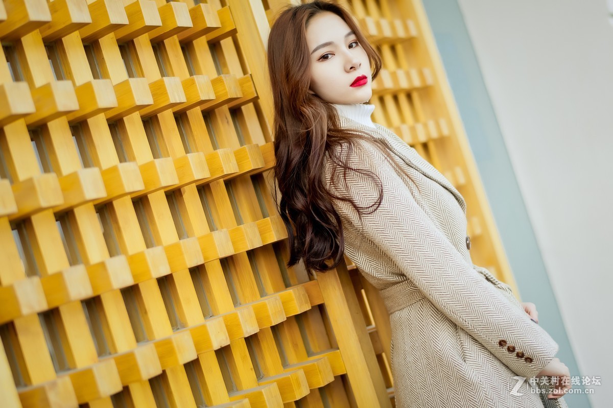 #抓住阳光来作画#  美丽双生花