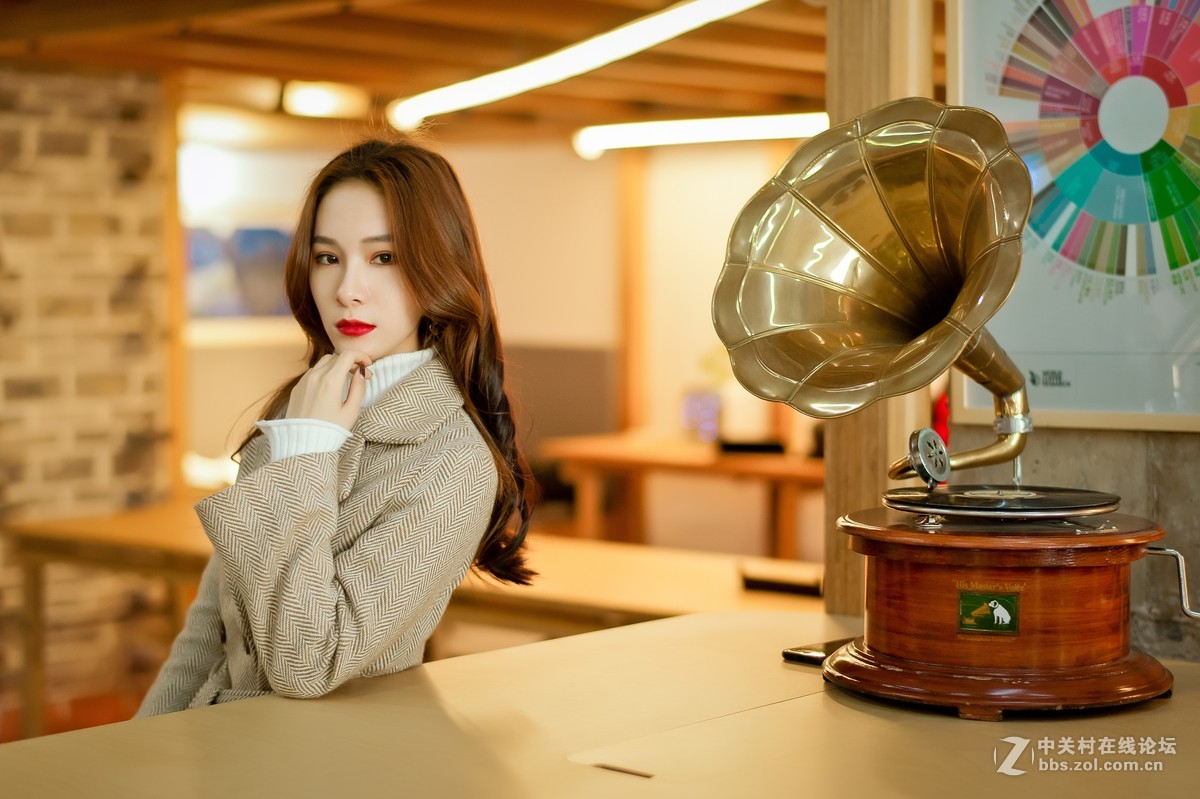 #抓住阳光来作画#  美丽双生花