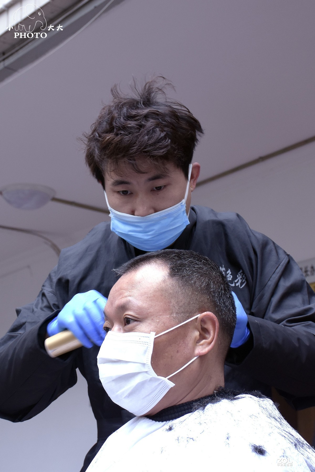 战“疫”一线（之三）——义务理发服务队