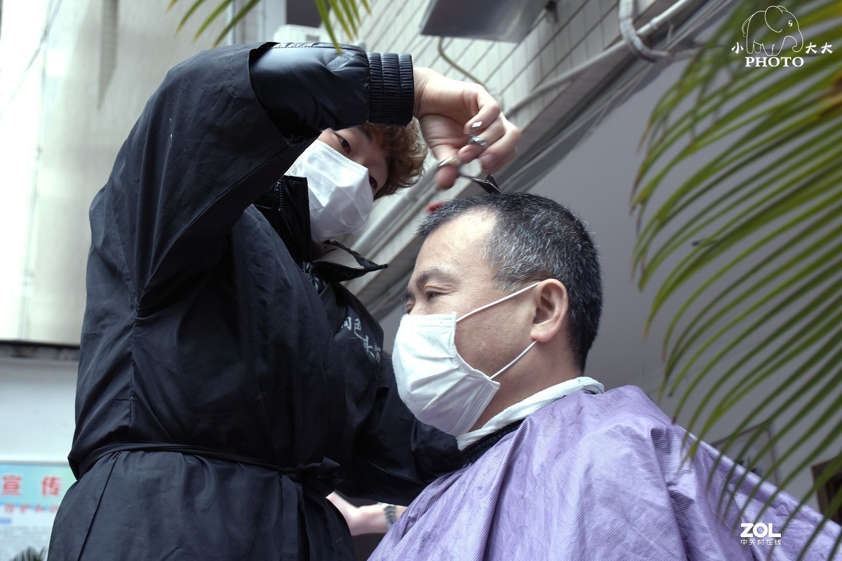 战“疫”一线（之三）——义务理发服务队