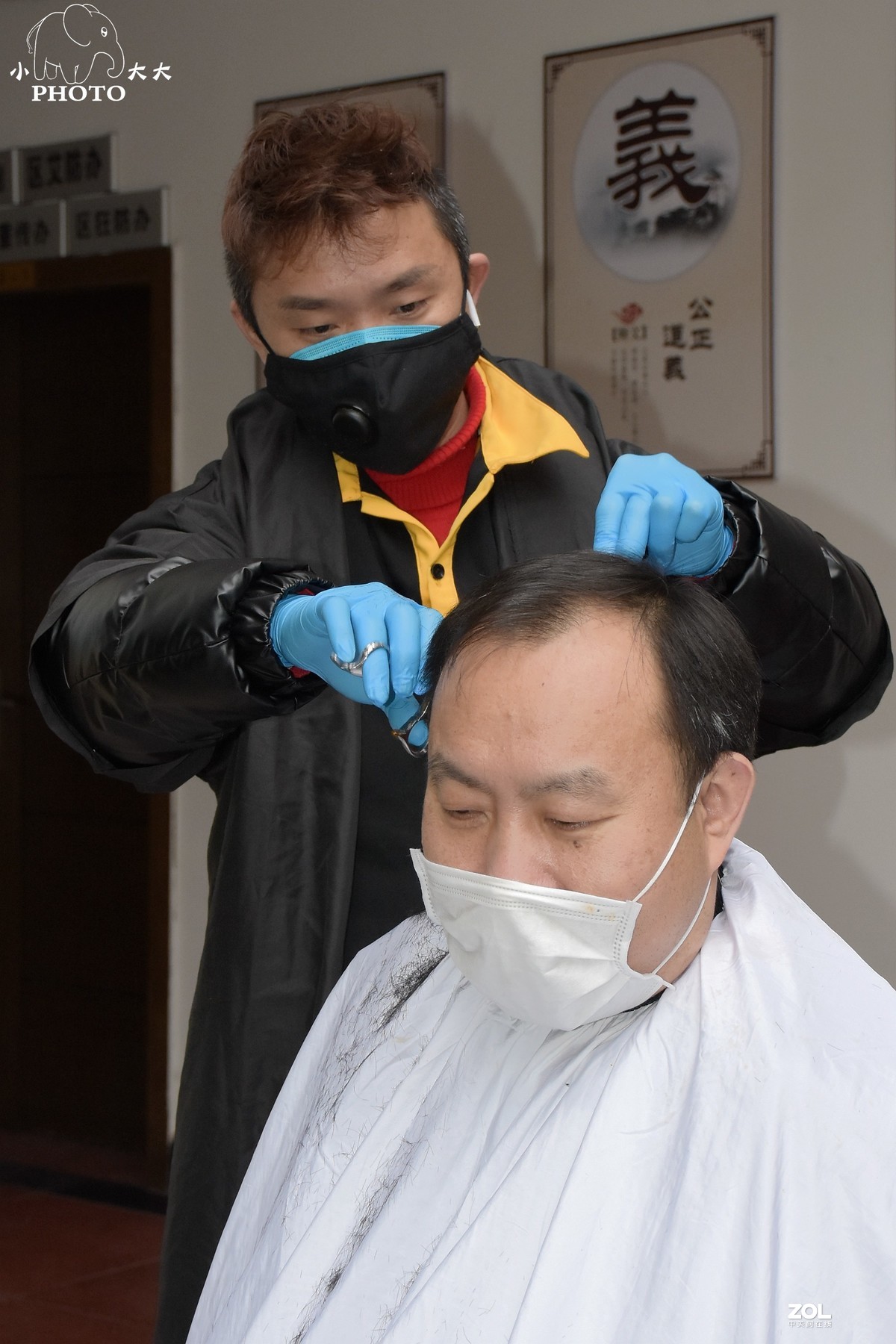 战“疫”一线（之三）——义务理发服务队