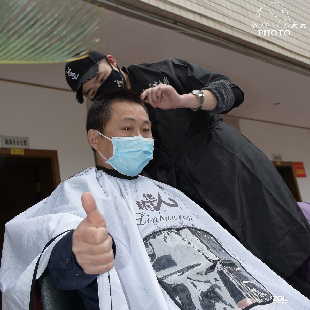 战“疫”一线（之三）——义务理发服务队