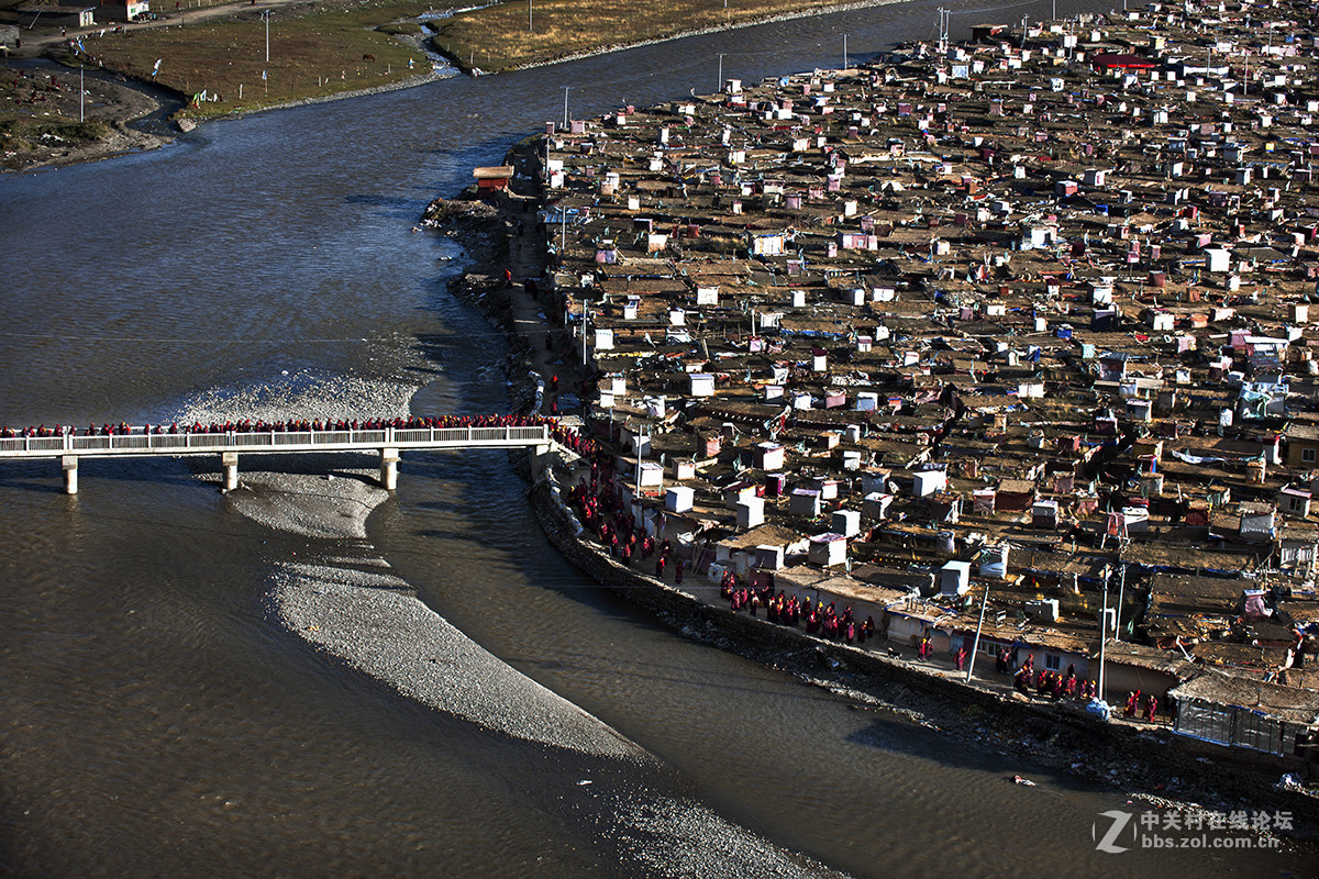 行走川藏线之一 。。。亚青寺