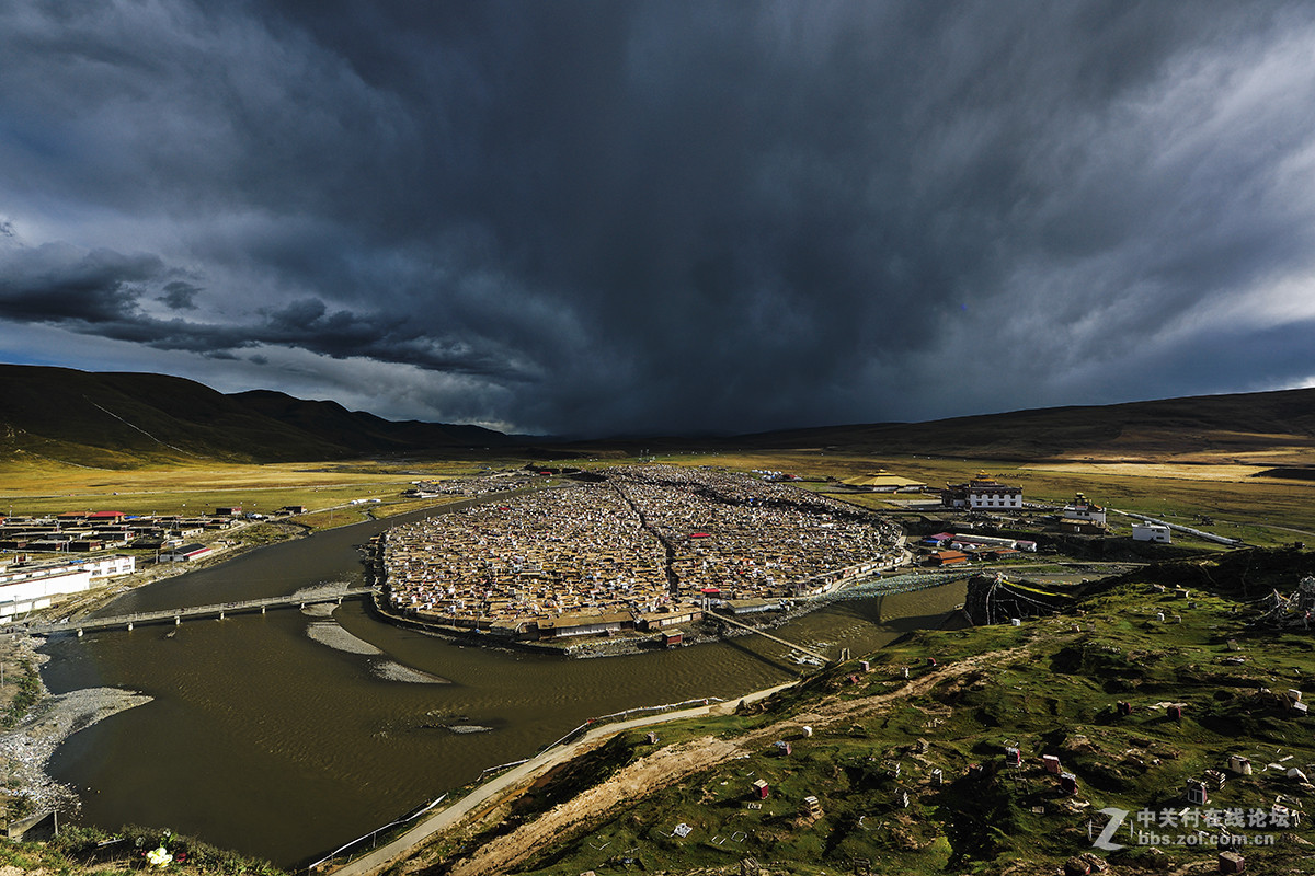 行走川藏线之一 。。。亚青寺