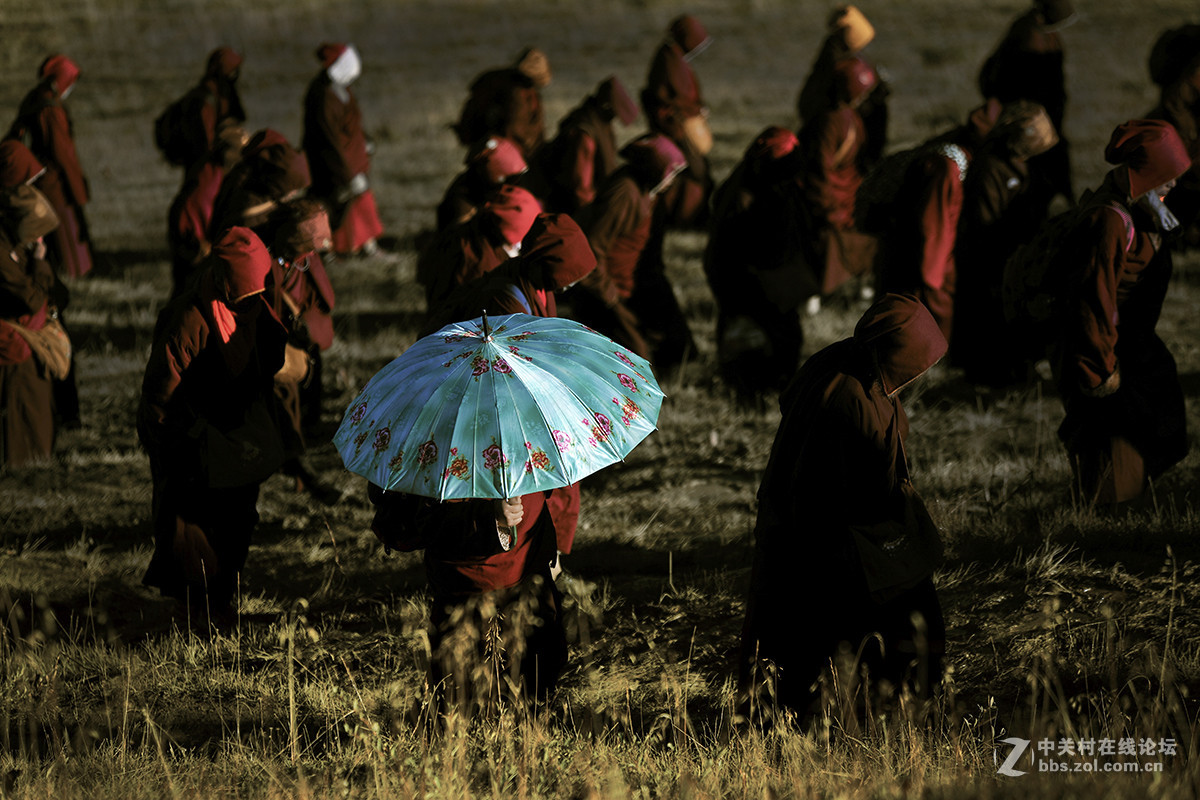 行走川藏线之一 。。。亚青寺