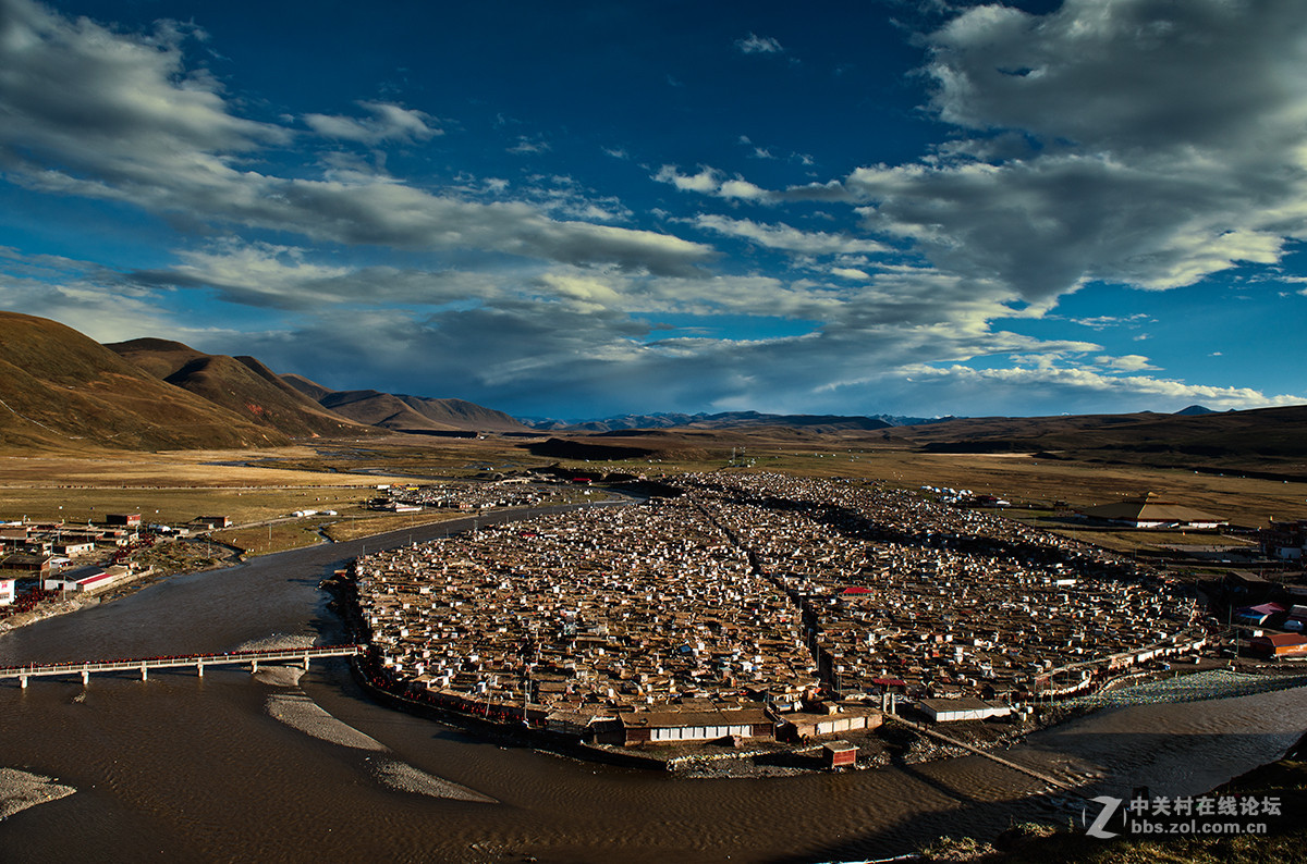 行走川藏线之一 。。。亚青寺