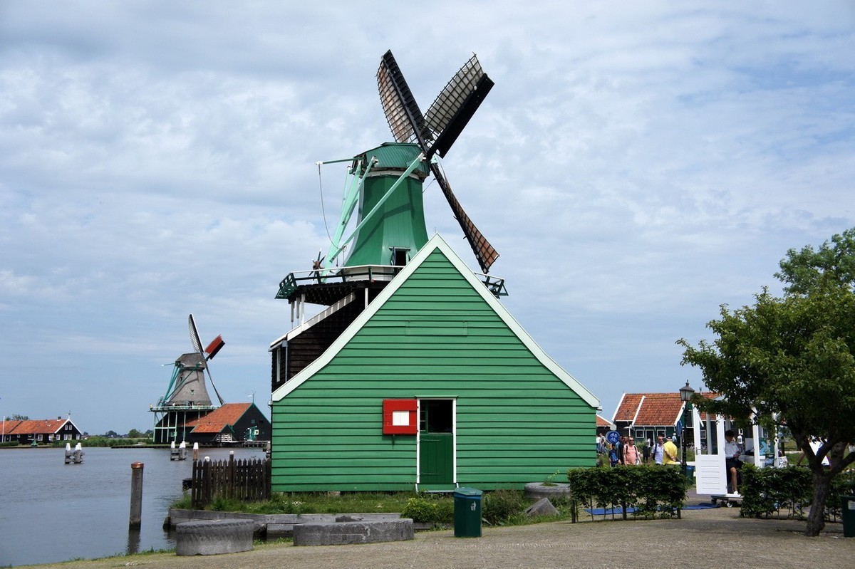 2019-06-03 amsterdam 桑斯安斯风车村中的人家