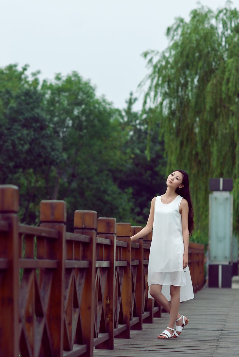 水边的阿狄丽娜