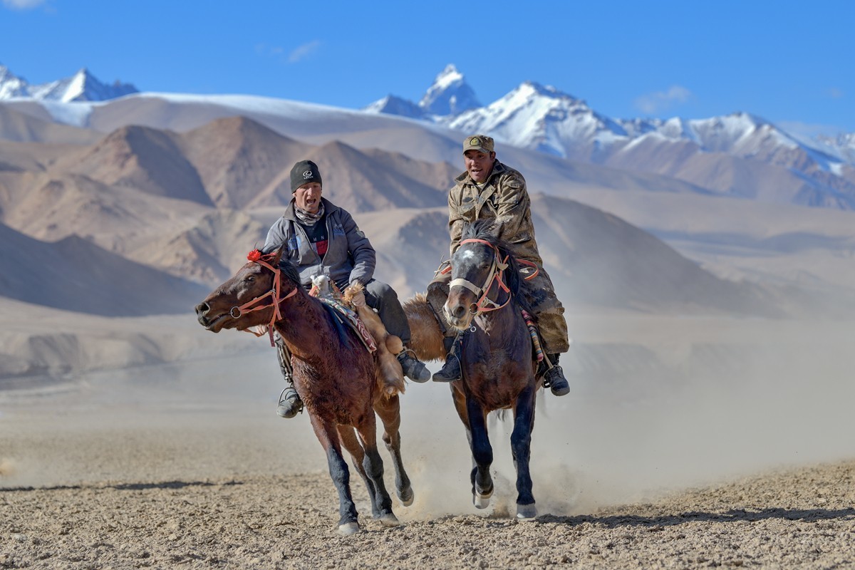 走进帕米尔－塔吉克叨羊