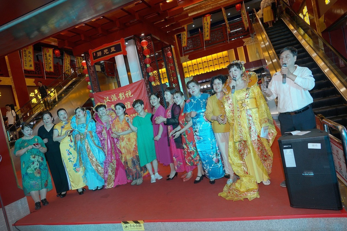 室内人文纪实拍摄----汉派影视学员联谊会！。。。。