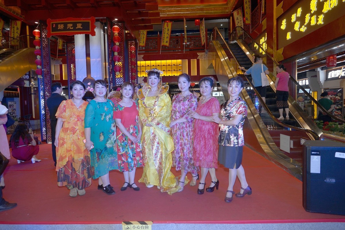 室内人文纪实拍摄----汉派影视学员联谊会！。。。。