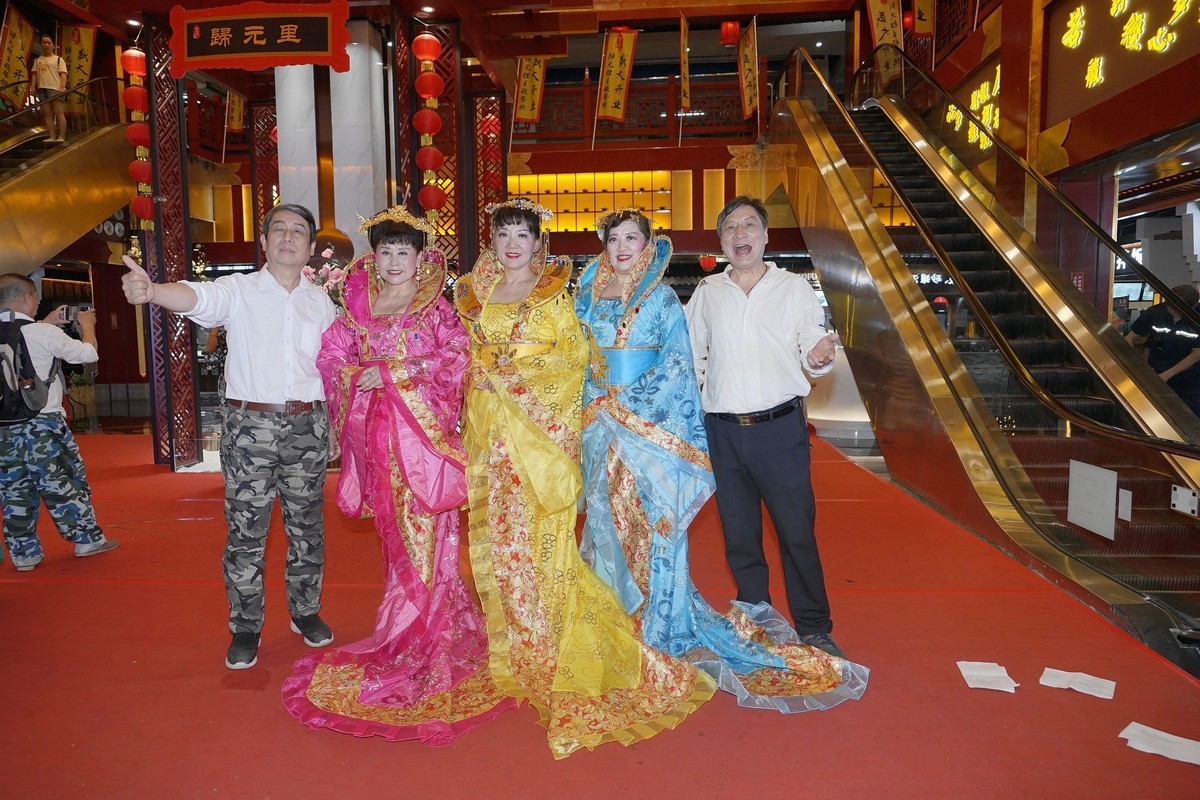 室内人文纪实拍摄----汉派影视学员联谊会！。。。。