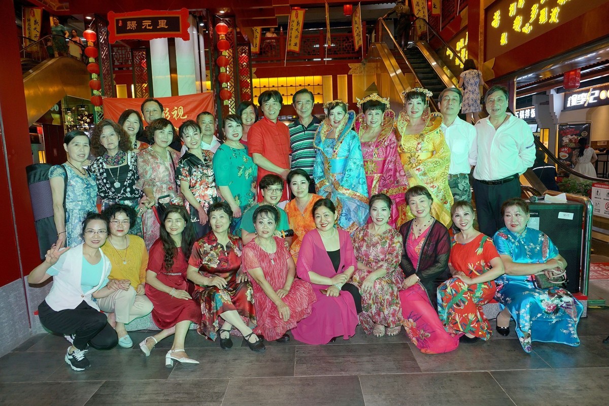 室内人文纪实拍摄----汉派影视学员联谊会！。。。。