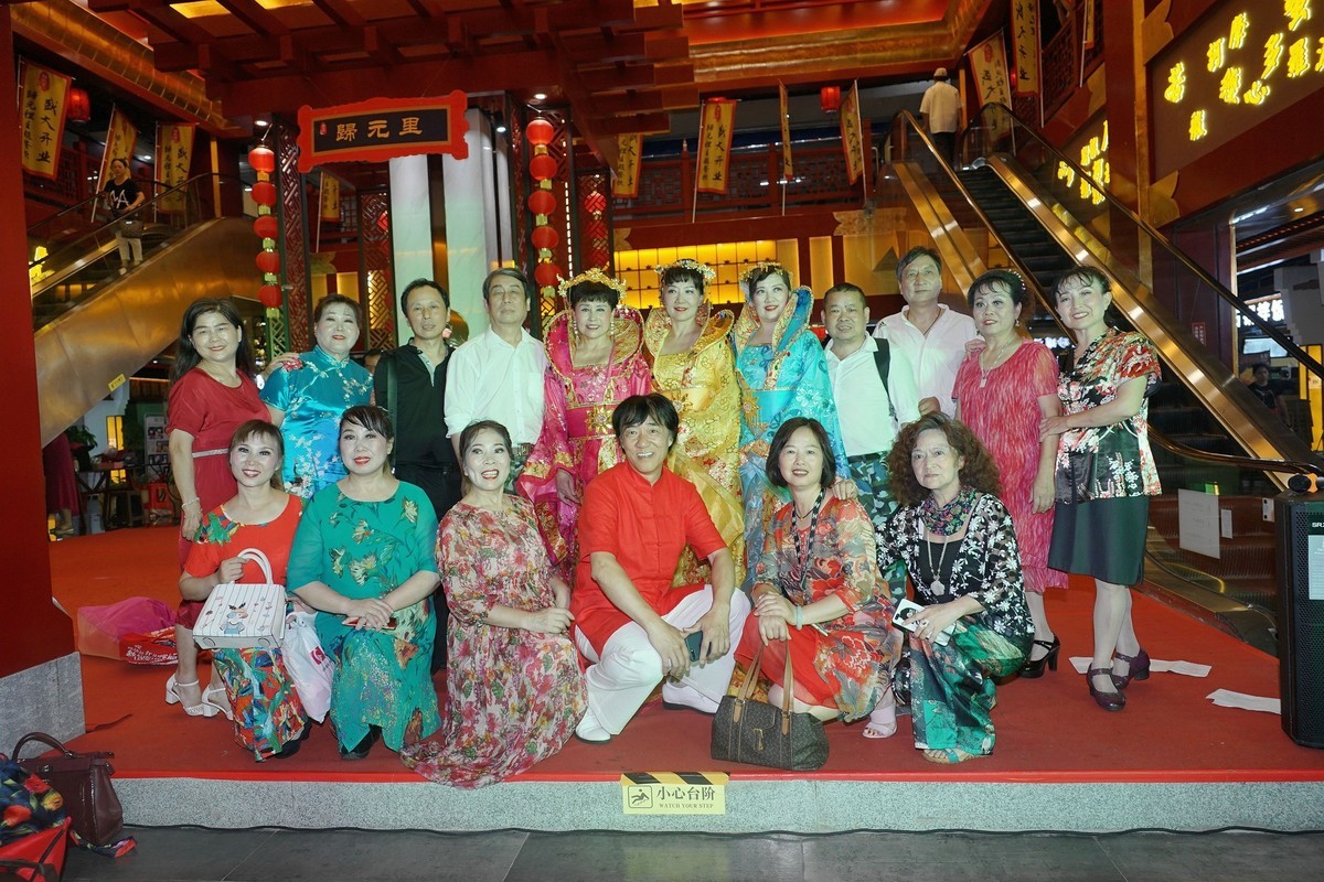 室内人文纪实拍摄----汉派影视学员联谊会！。。。。