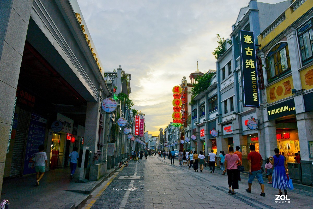 街拍廣州上下九夜景二