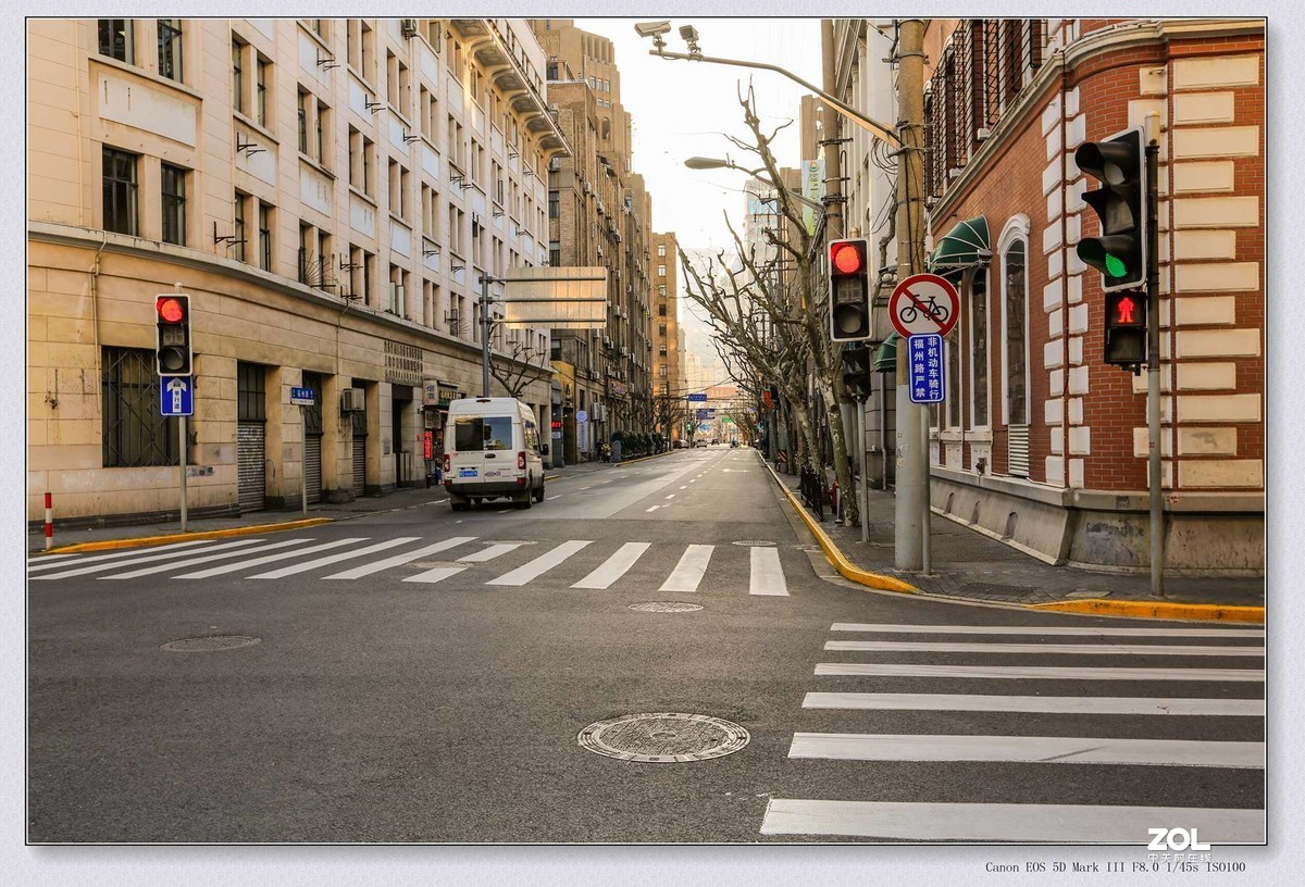 非常时期————曾经的车水马龙,今天路断人稀