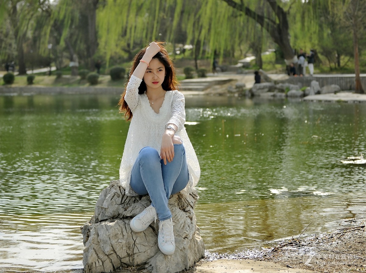 陶然亭外拍美女