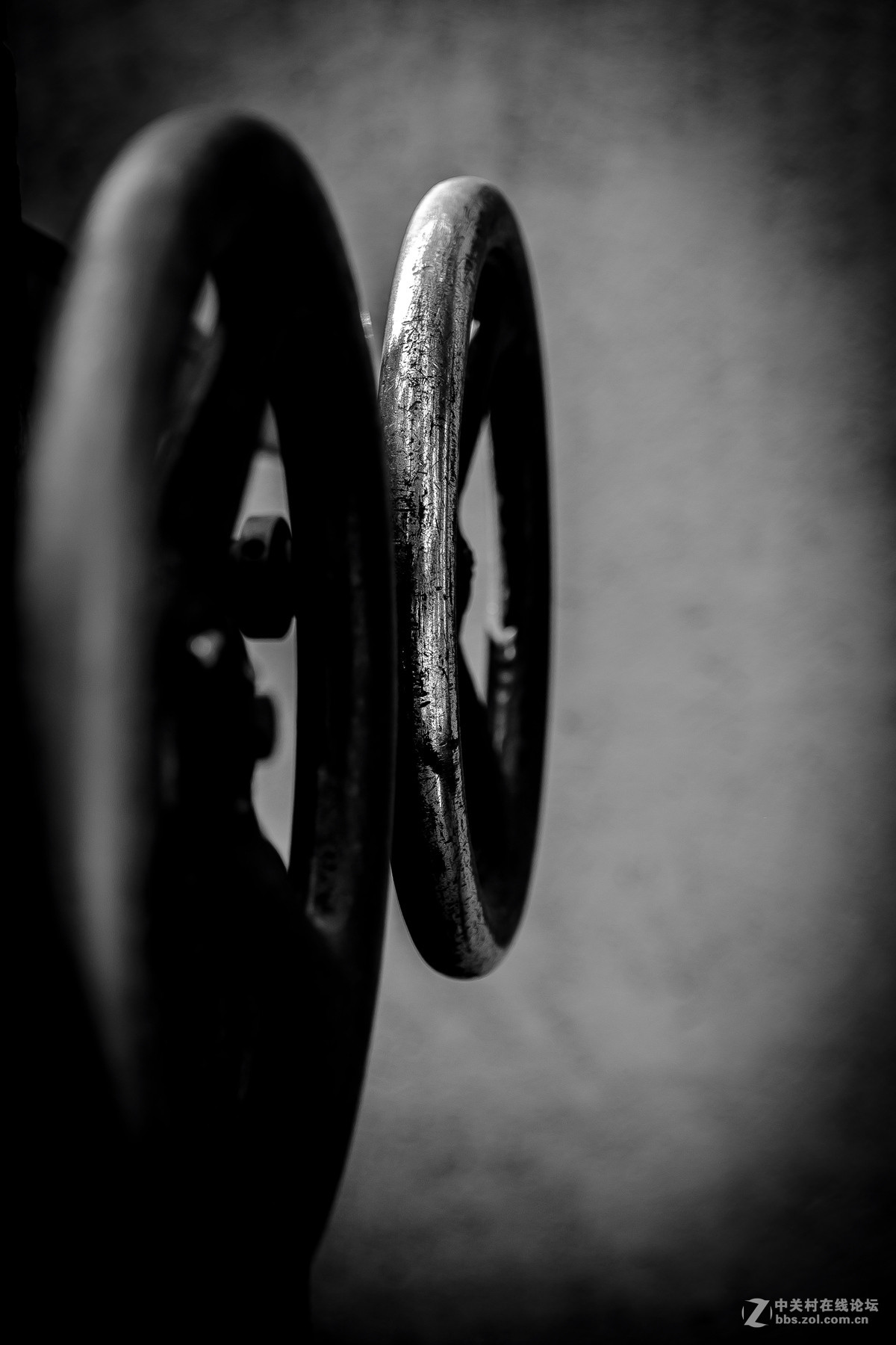 一堆烂铜、烂铁、烂房子；妹纸、杂锦煲！