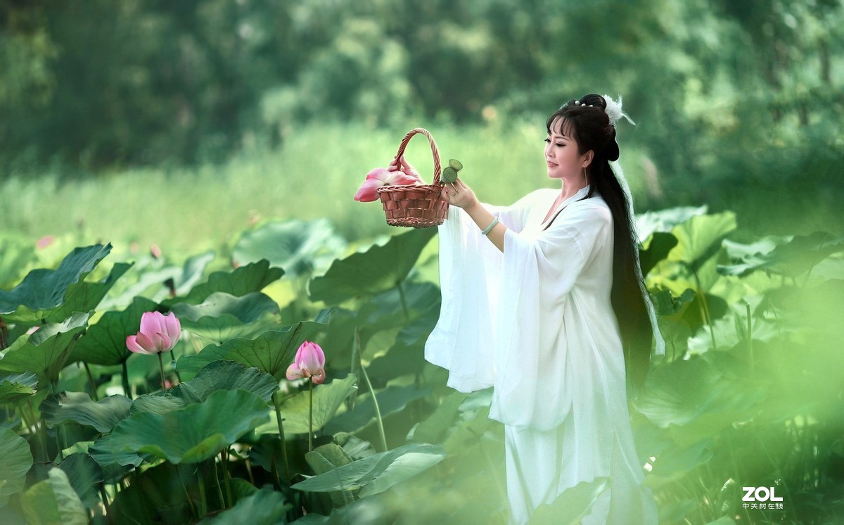 【莲动荷风】——大道无极人像摄影