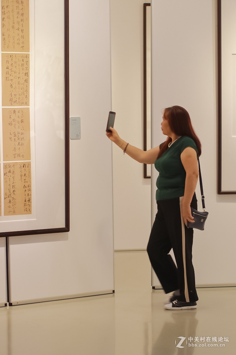 人像模式，并减一档对比度