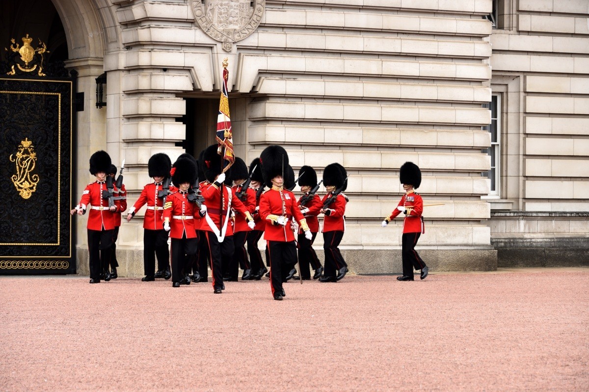 行摄英伦——白金汉宫皇家卫队换岗仪式