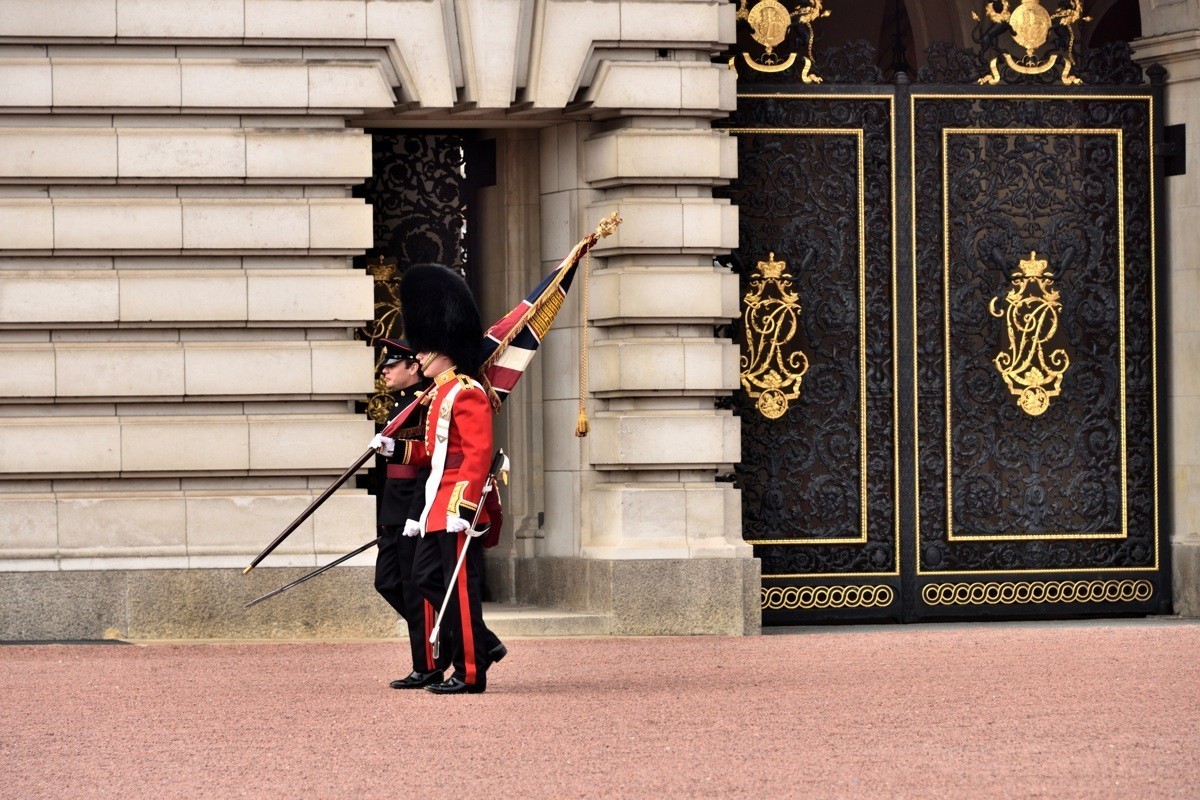 行摄英伦——白金汉宫皇家卫队换岗仪式