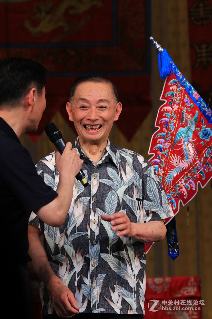 梅葆玖先生到天津为学生曹馨月穆桂英挂帅专场演出捧场