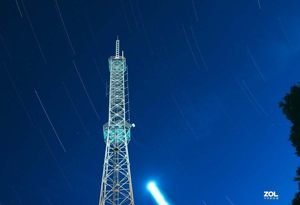 6400套机和华为拍星轨图片对比