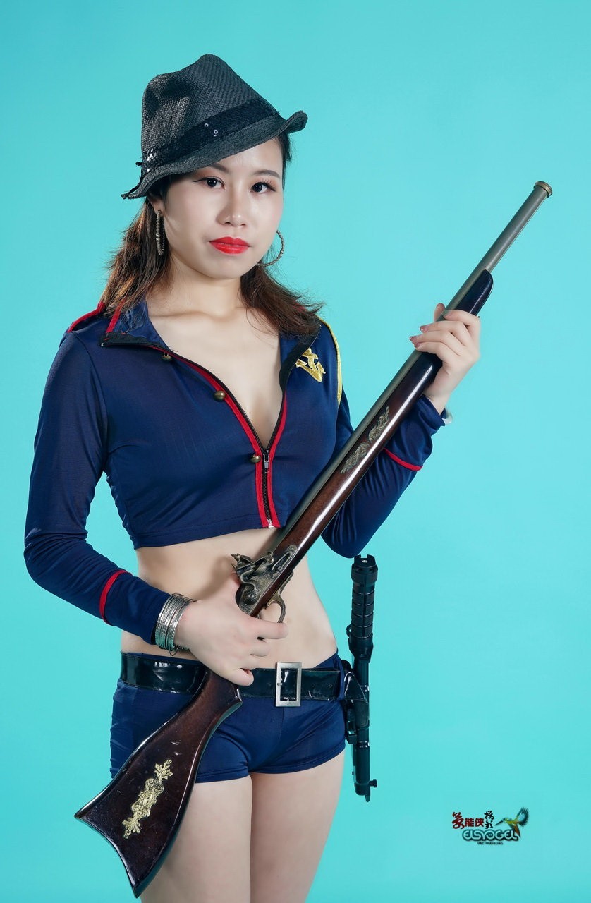 【时尚少女兵】 -----毛毛虫