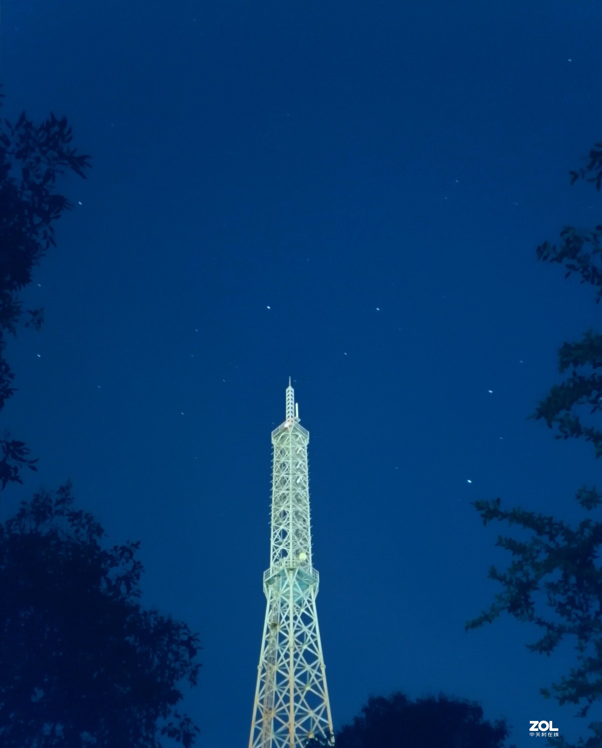 6400套机和华为拍星轨图片对比