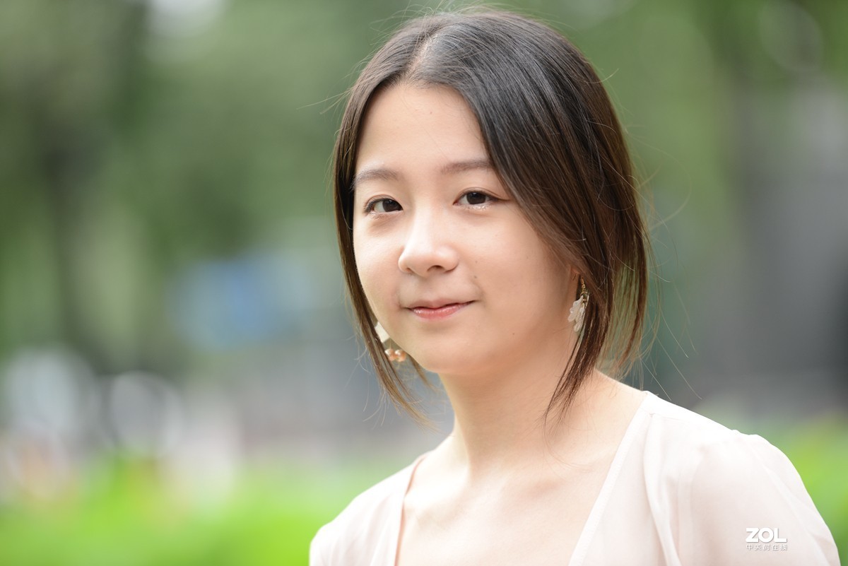 环境人像随拍温婉的姑娘