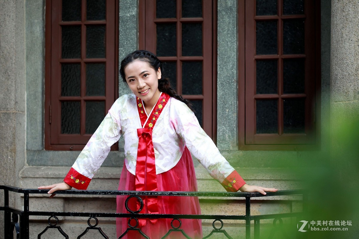 朝鲜族小姑娘图片