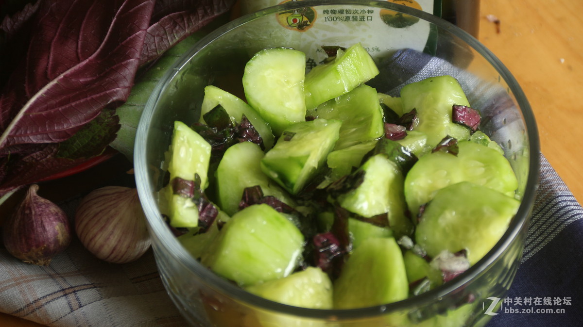 紫苏拌黄瓜