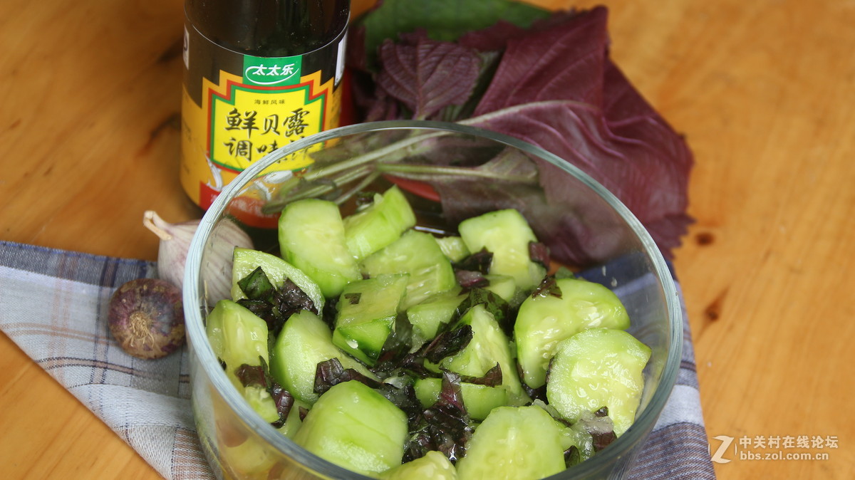 紫苏拌黄瓜