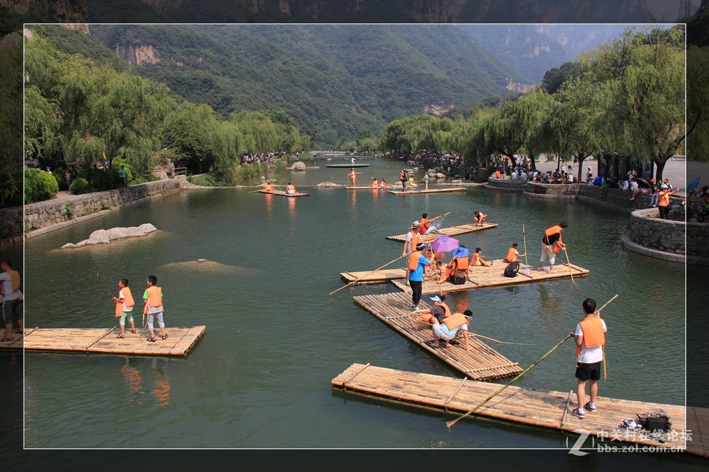 焦作云台山游记--泉瀑峡5--小小竹排......