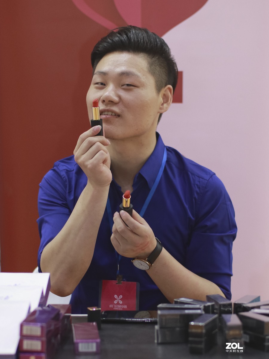 祝女神们节日 快乐