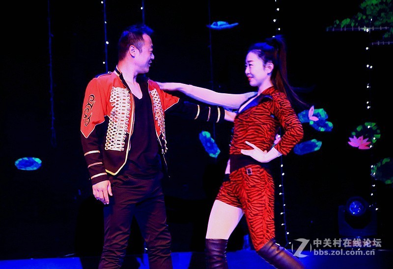 吳桥杂技大世界：魔术：大变活人！