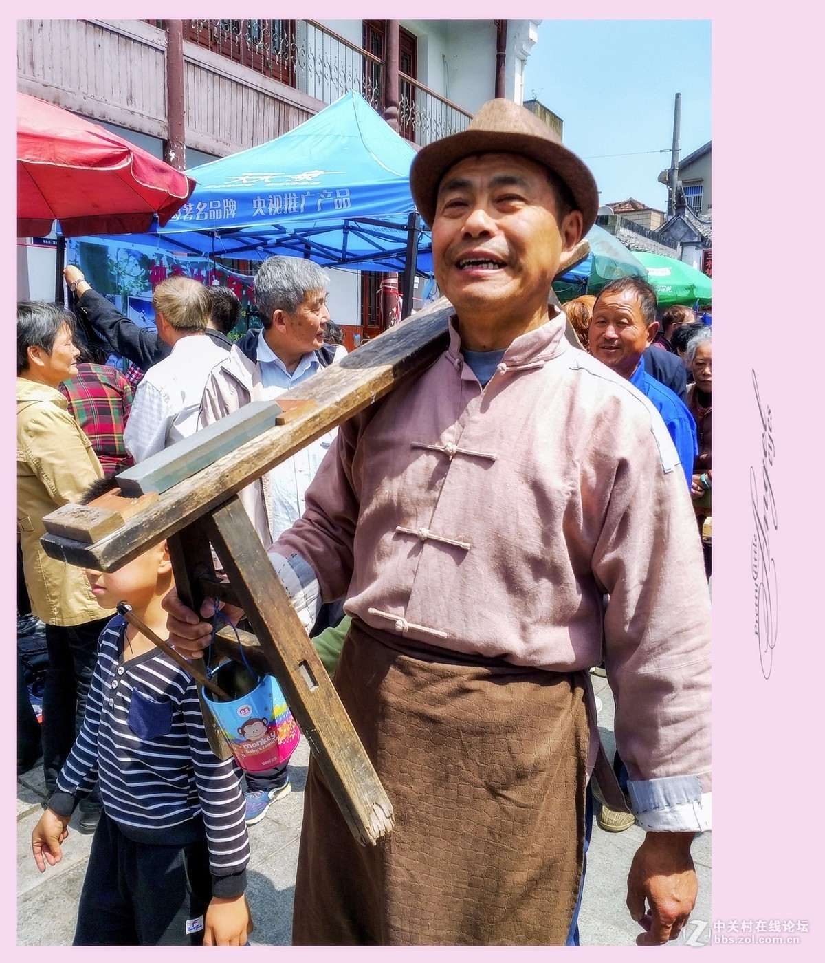 三林塘庙会手机扫拍