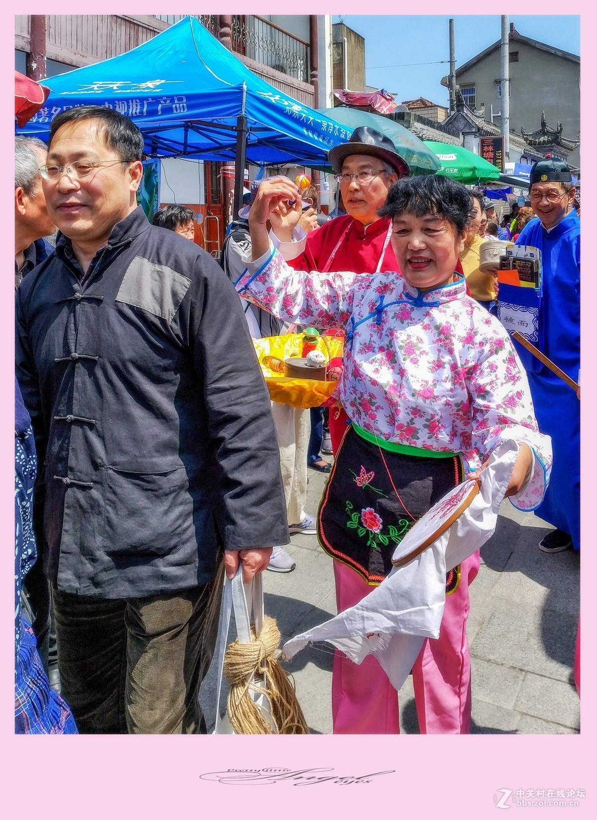 三林塘庙会手机扫拍