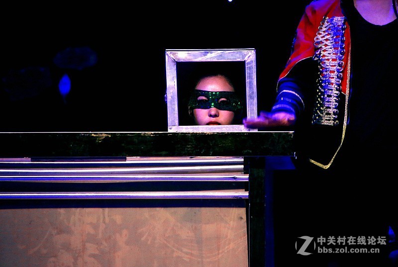 吳桥杂技大世界：魔术：大变活人！