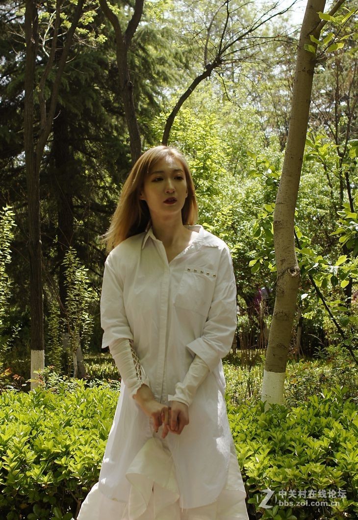 用（索尼a580+美能达AF282镜头）拍的人像