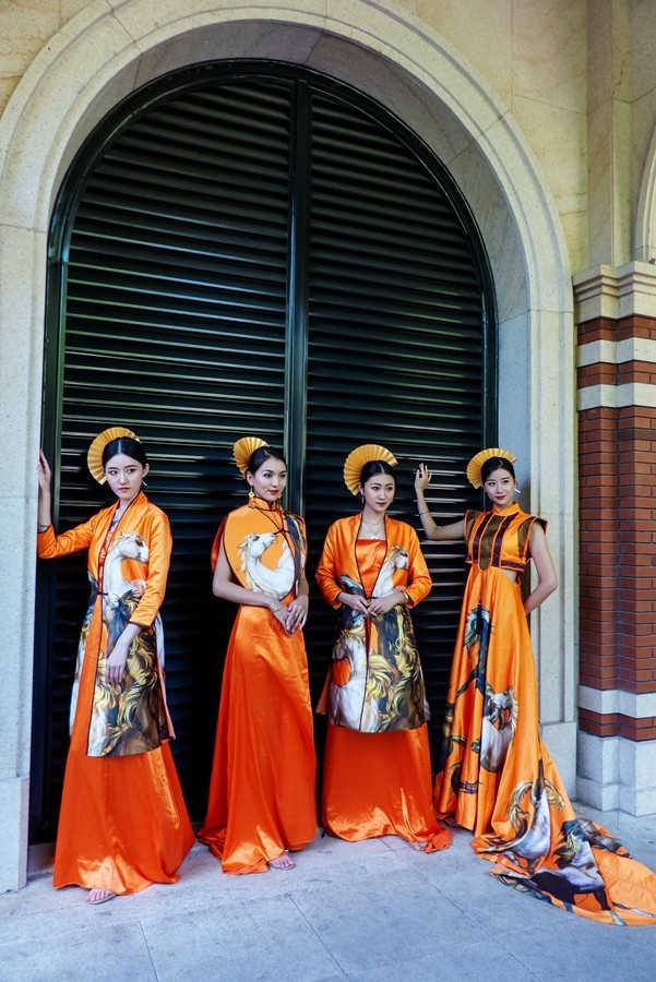 天津民园模特秀