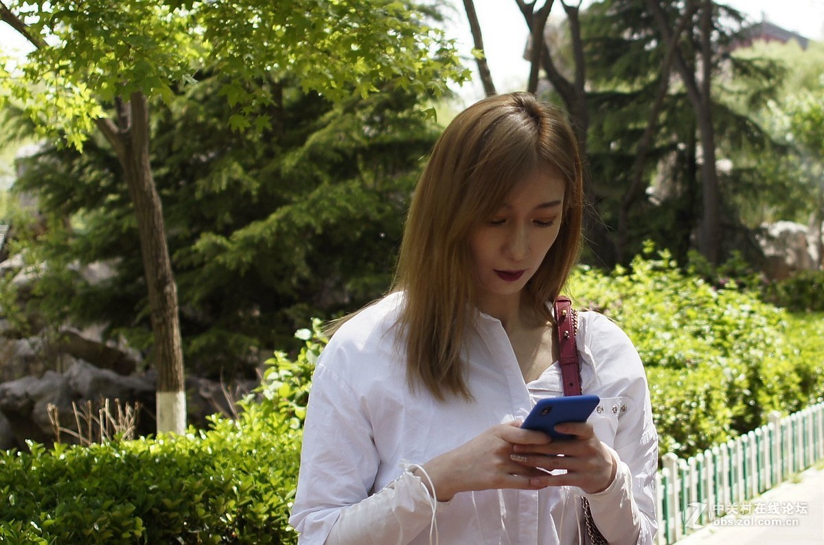 用（索尼a580+美能达AF282镜头）拍的人像