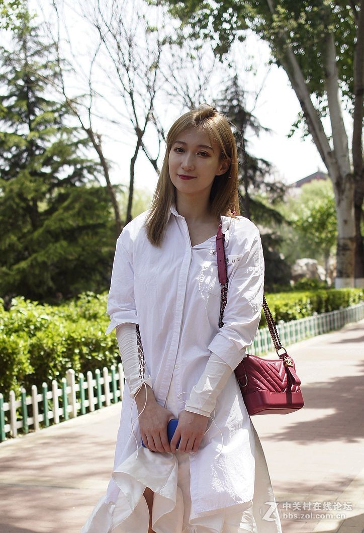 用（索尼a580+美能达AF282镜头）拍的人像