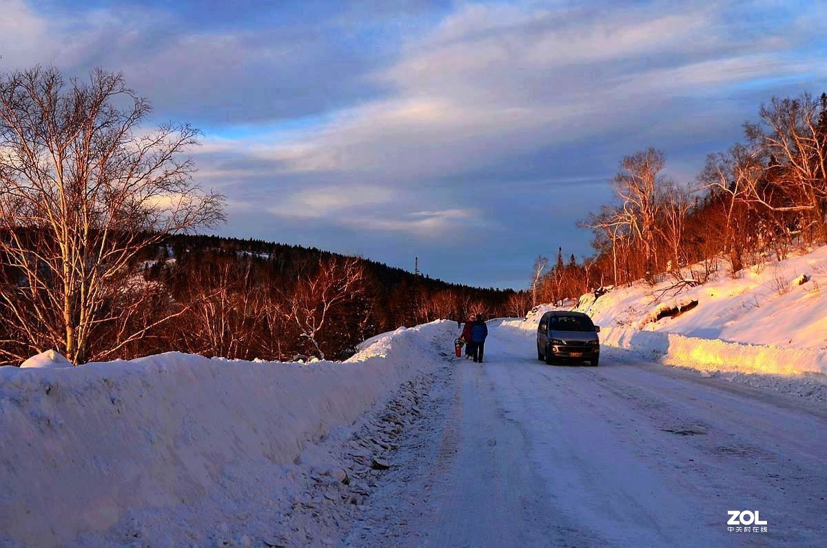 老片——雪路日落时