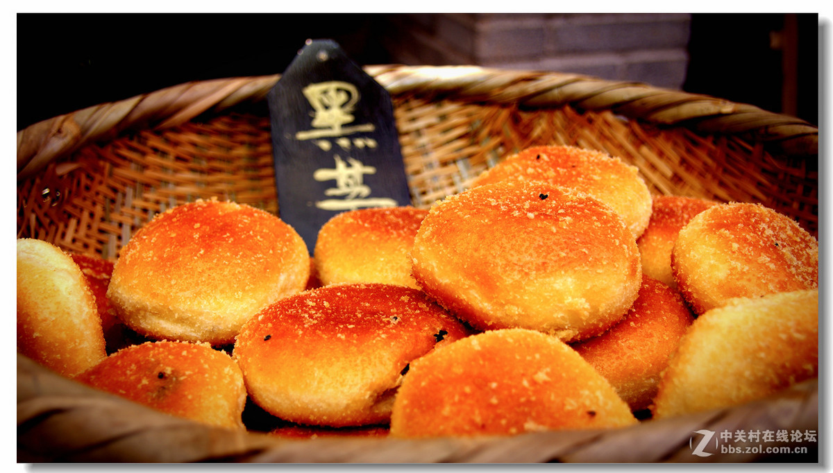 游逛泾阳龙泉山庄品赏地方特色小吃