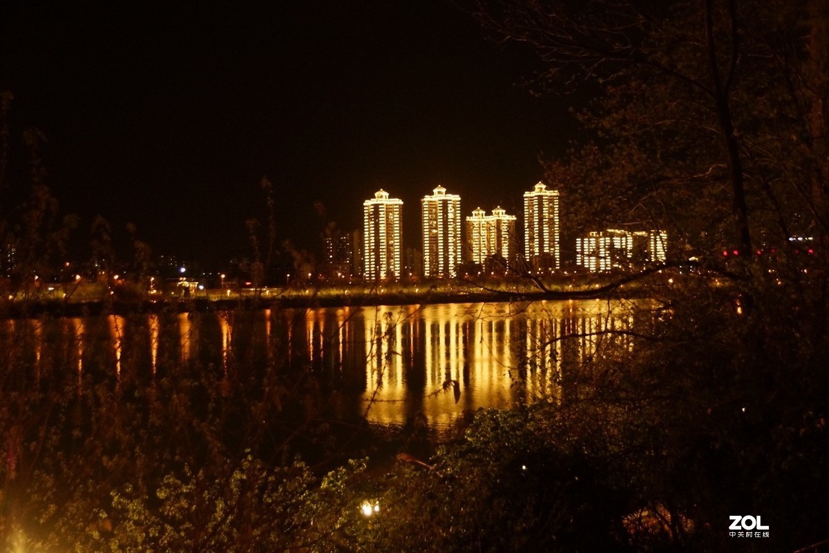 2020年广西 柳州柳江河堤夜景