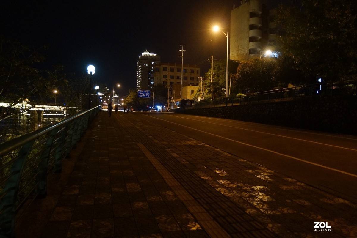 2020年广西 柳州柳江河堤夜景